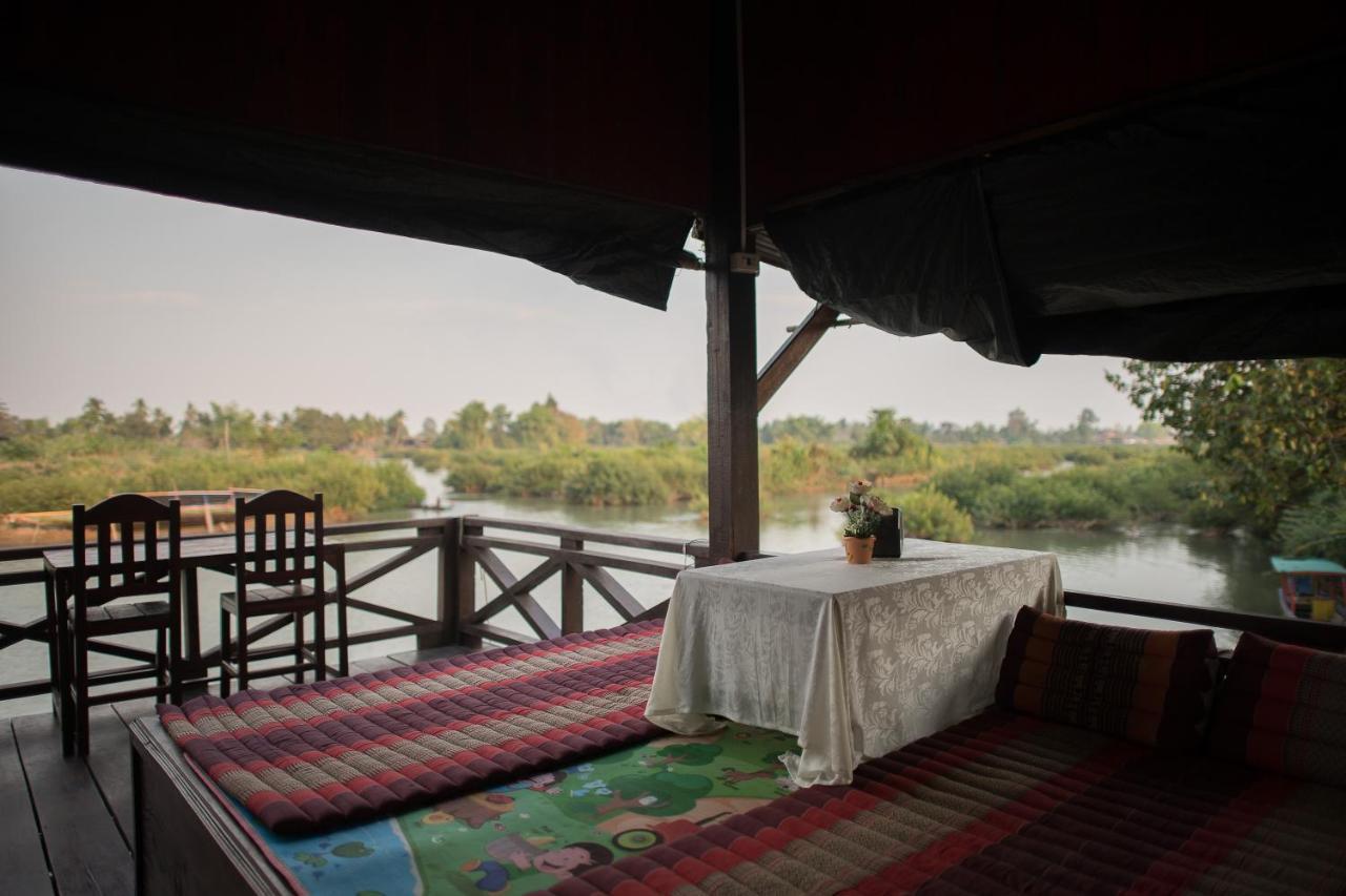 Chanhthida Guesthouse And The River Front Restaurant Ban Khon Bagian luar foto