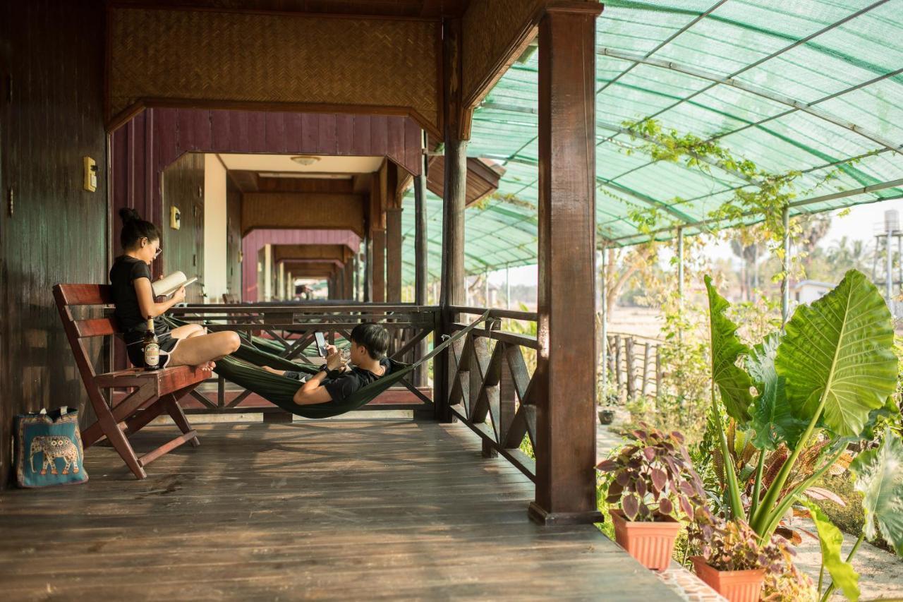 Chanhthida Guesthouse And The River Front Restaurant Ban Khon Bagian luar foto