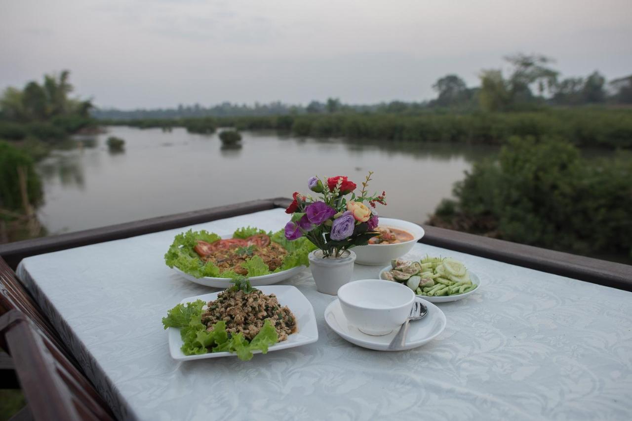 Chanhthida Guesthouse And The River Front Restaurant Ban Khon Bagian luar foto